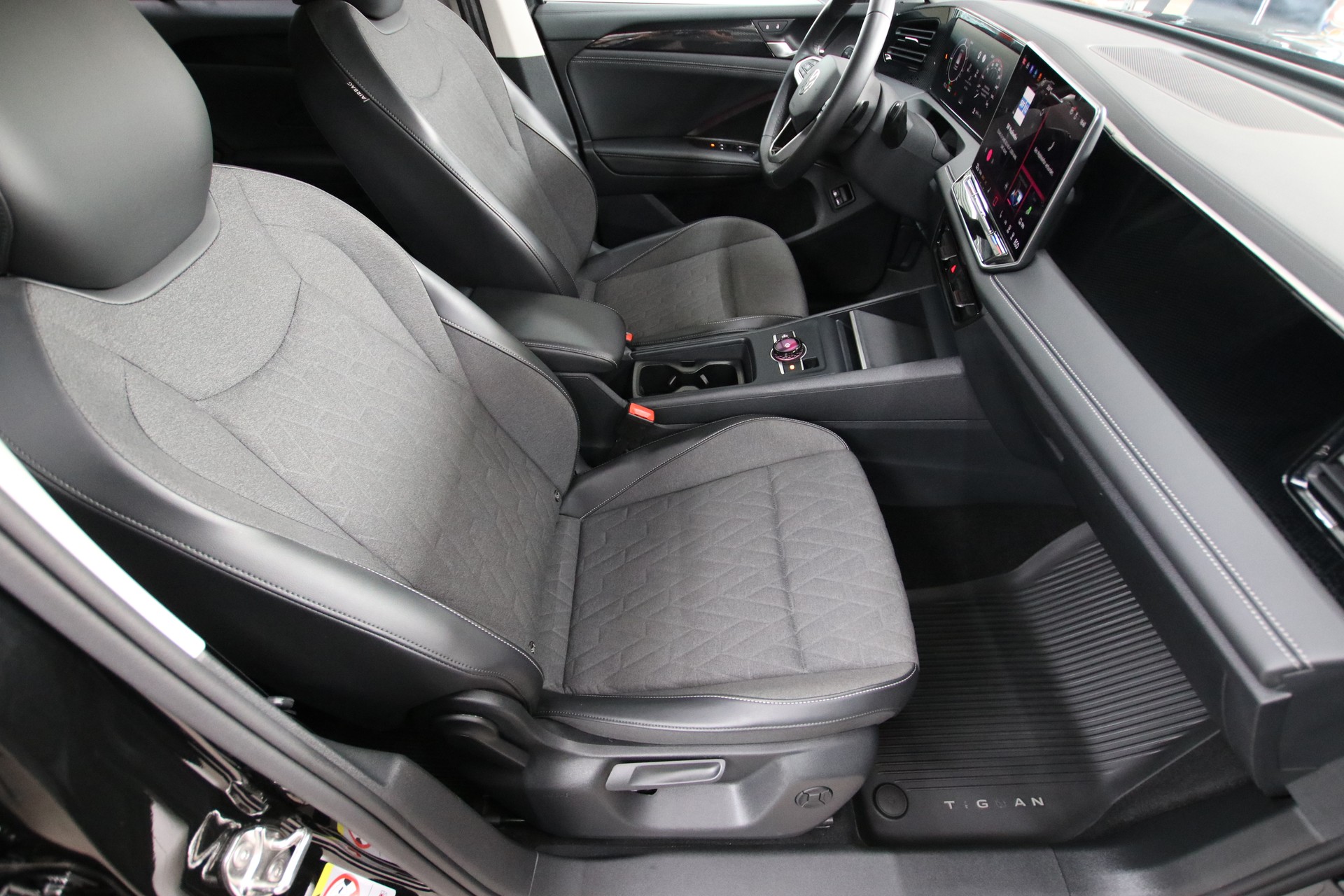 VW Tiguan 1.5 TSI evo2 eHybrid Life DSG *Werksgarantie bis 06.2030*-image-12