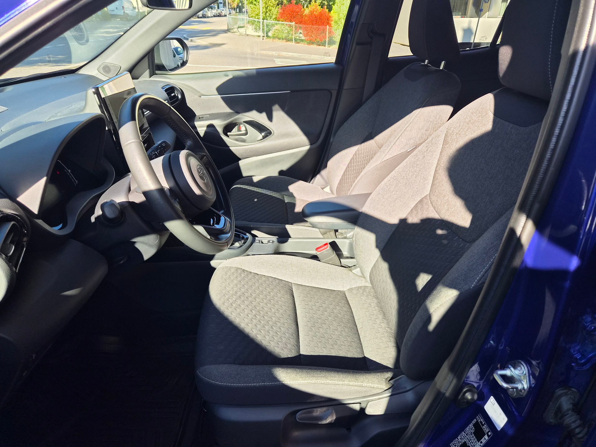 TOYOTA Yaris Cross 1.5 Trend e-CVT-image-6