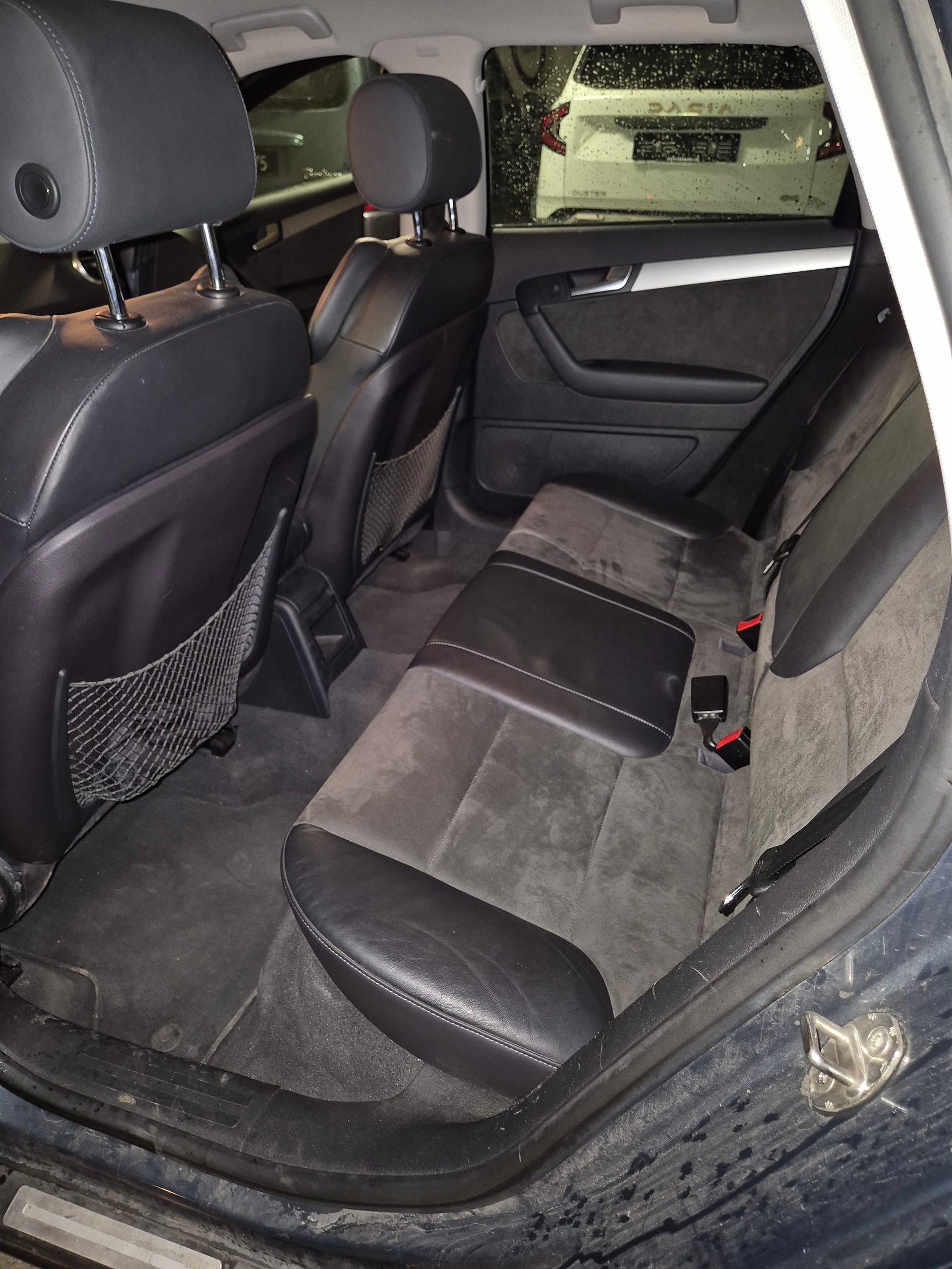 AUDI A3 2.0 T FSI Style quattro S-Tr-image-9