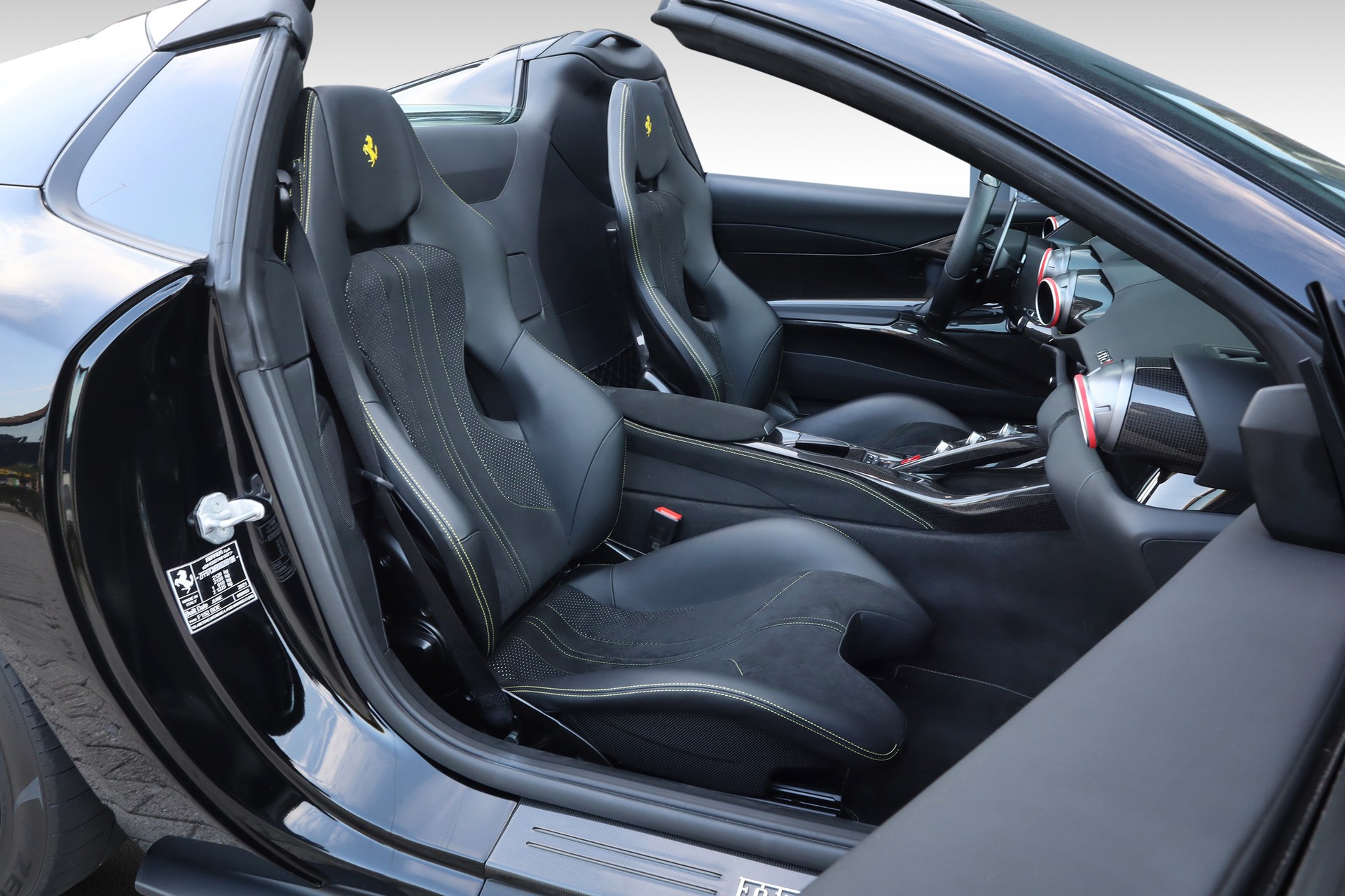 FERRARI 812 GTS-image-10