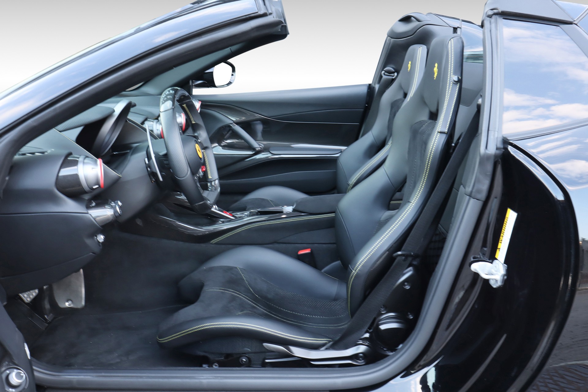 FERRARI 812 GTS-image-11