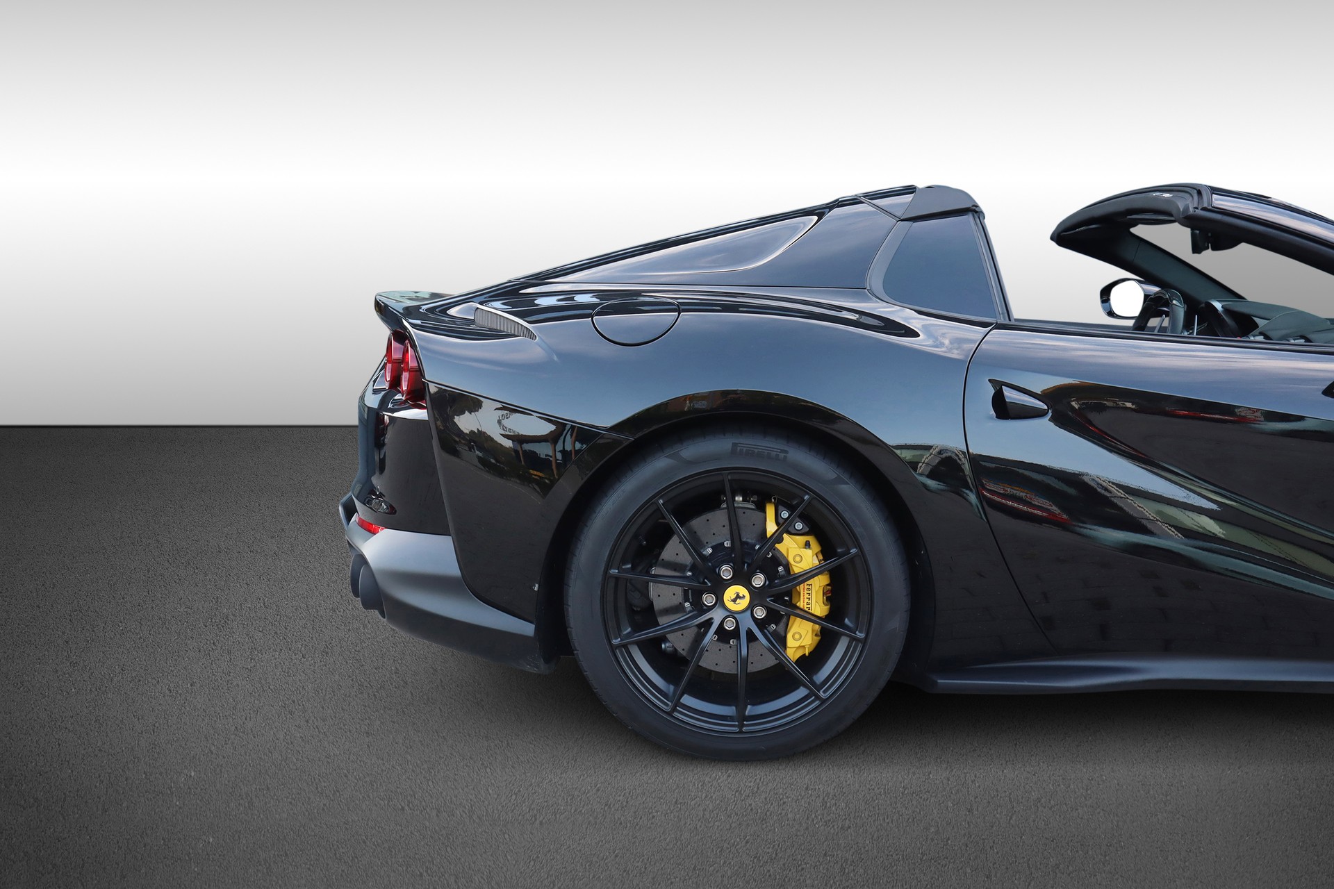 FERRARI 812 GTS-image-8