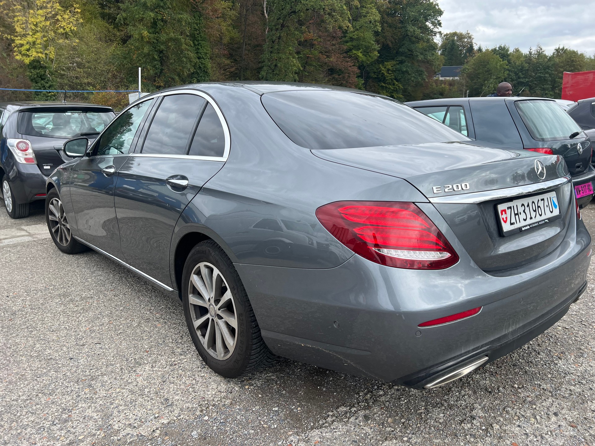 MERCEDES-BENZ E 200 AMG Line 9G-Tronic-image-2
