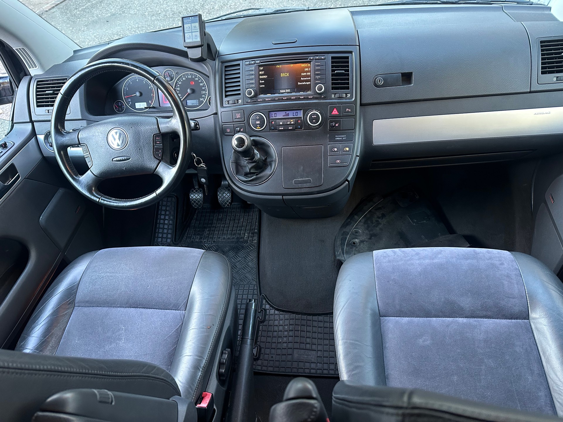 VW T5 Multivan Highline 3.2 V6 4M-image-5