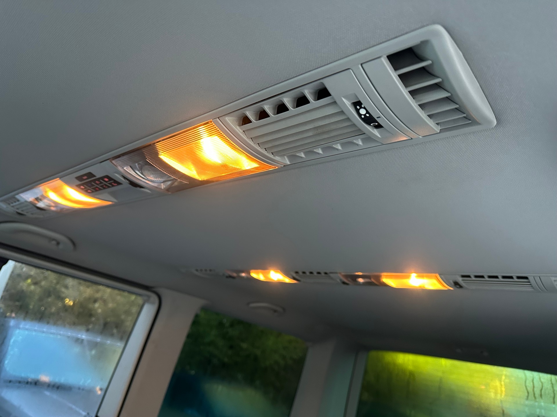 VW T5 Multivan Highline 3.2 V6 4M-image-10