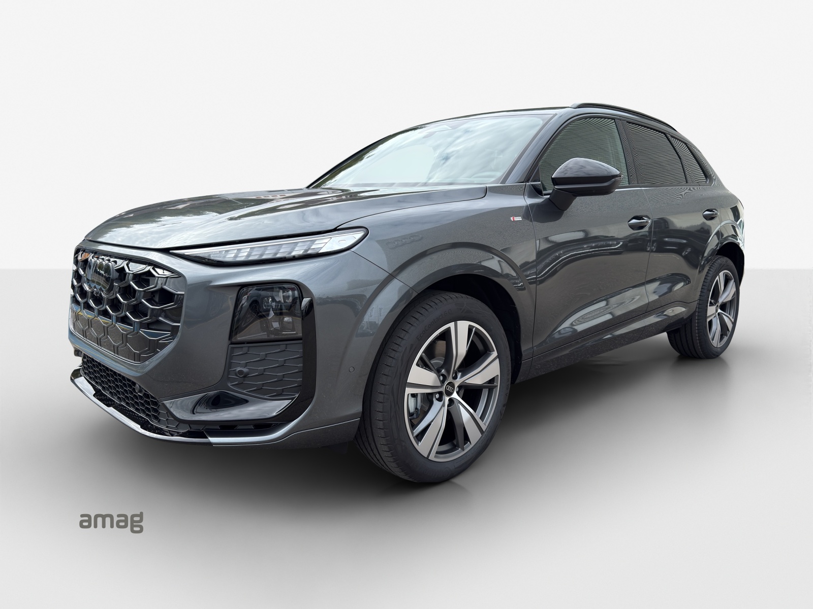 AUDI Q3 SUV TFSI quattro 195 kW S tronic-image-0