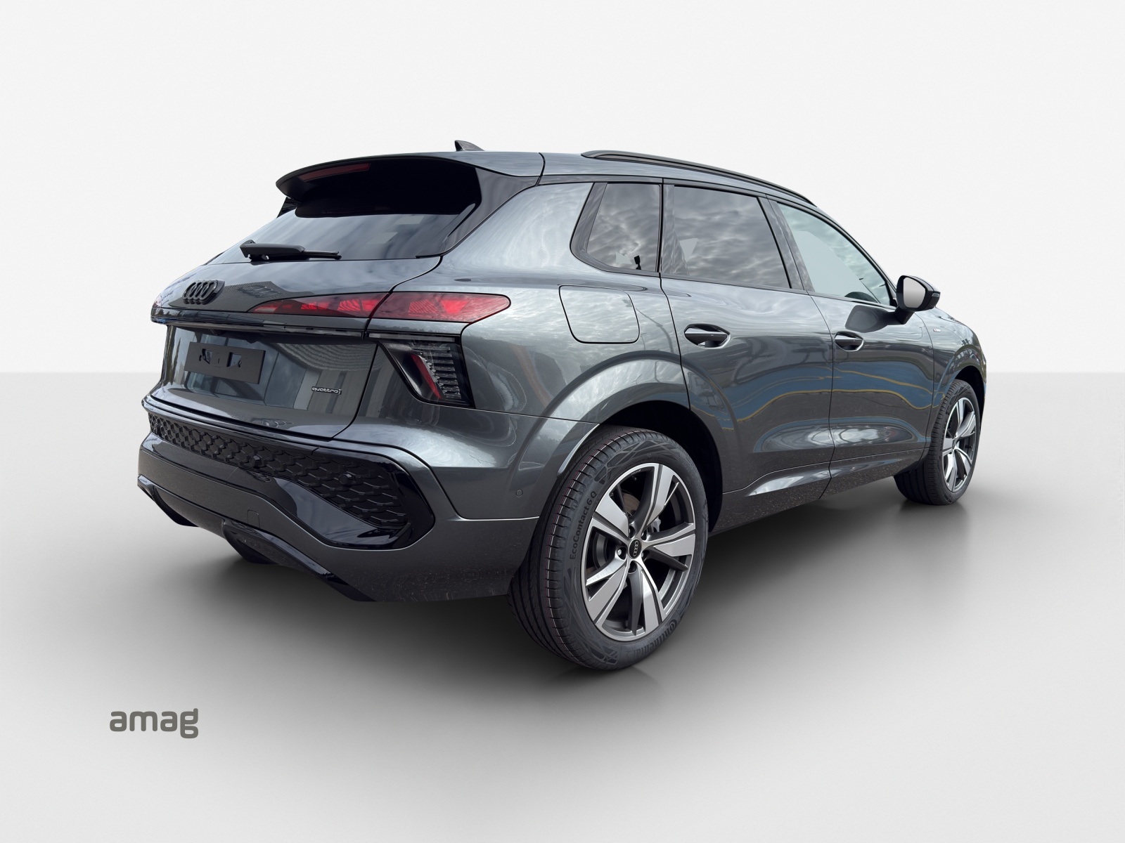 AUDI Q3 SUV TFSI quattro 195 kW S tronic-image-4