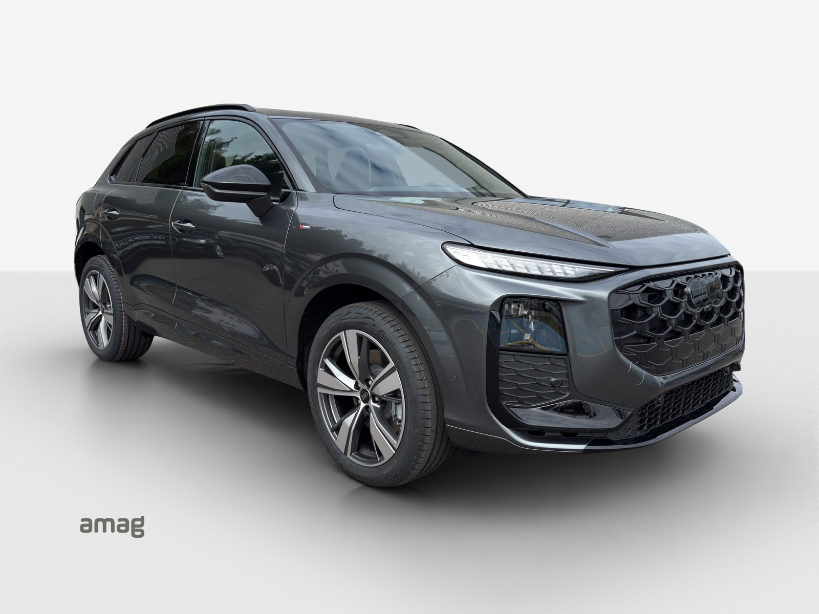 AUDI Q3 SUV TFSI quattro 195 kW S tronic-image-5