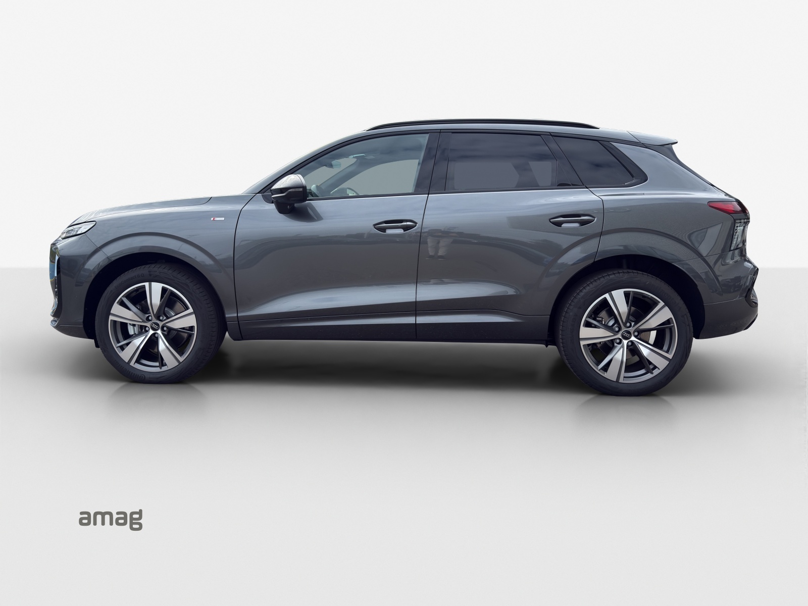 AUDI Q3 SUV TFSI quattro 195 kW S tronic-image-1