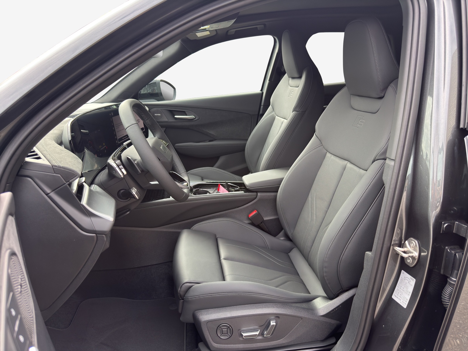AUDI Q3 SUV TFSI quattro 195 kW S tronic-image-7