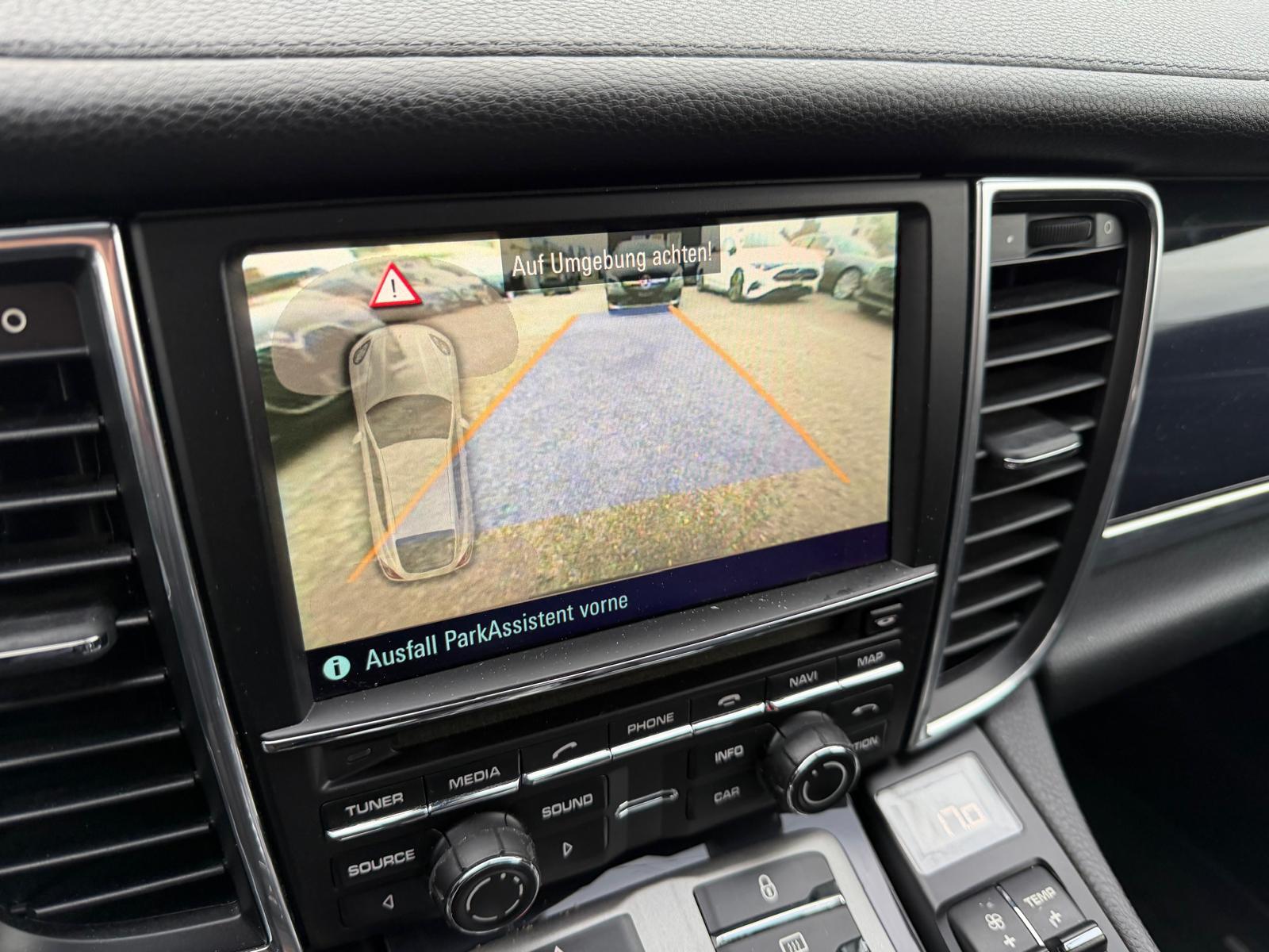PORSCHE Panamera 3.0 V6 Diesel-image-10