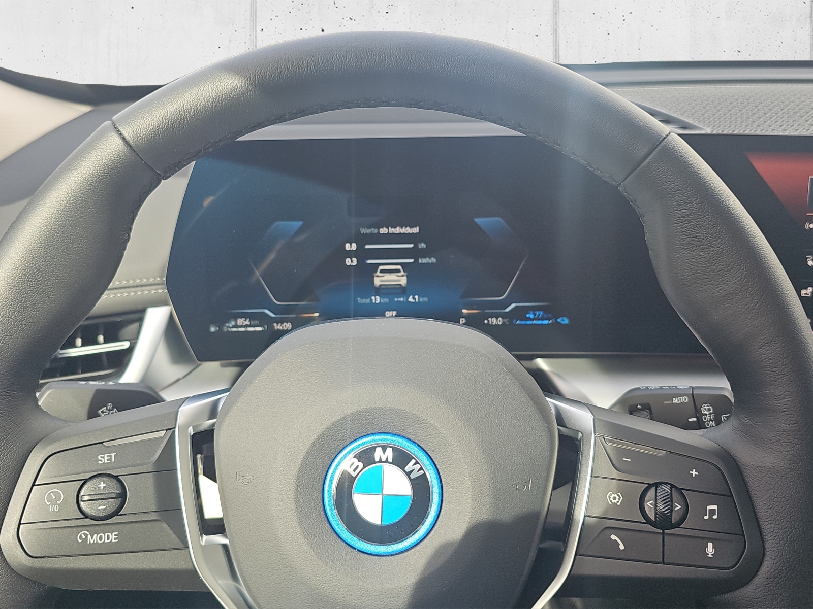 BMW X1 xDrive 30e xLine-image-12