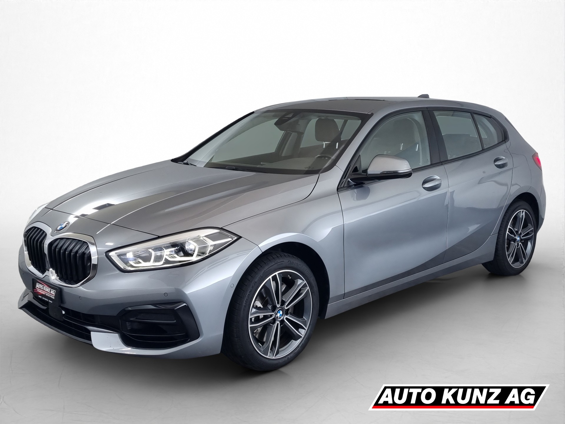 BMW 120i Sport Line-image-0