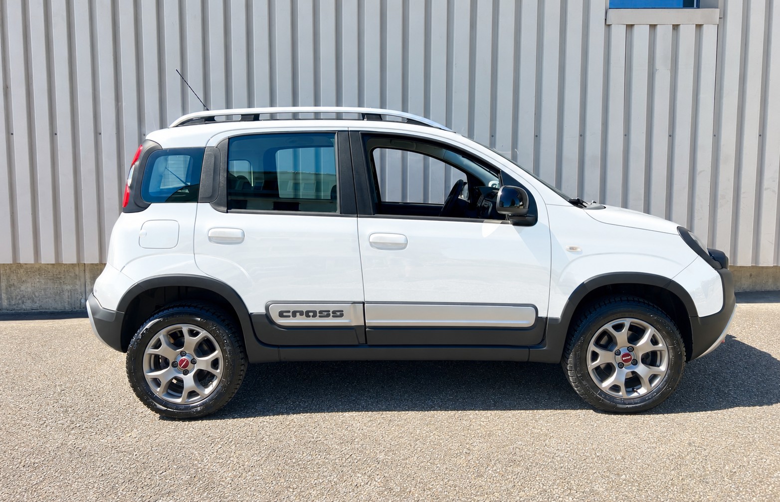 FIAT Panda 0.9 Twinair Turbo Cross 4x4 by Nutzfahrzeugcenter Seetal-image-2