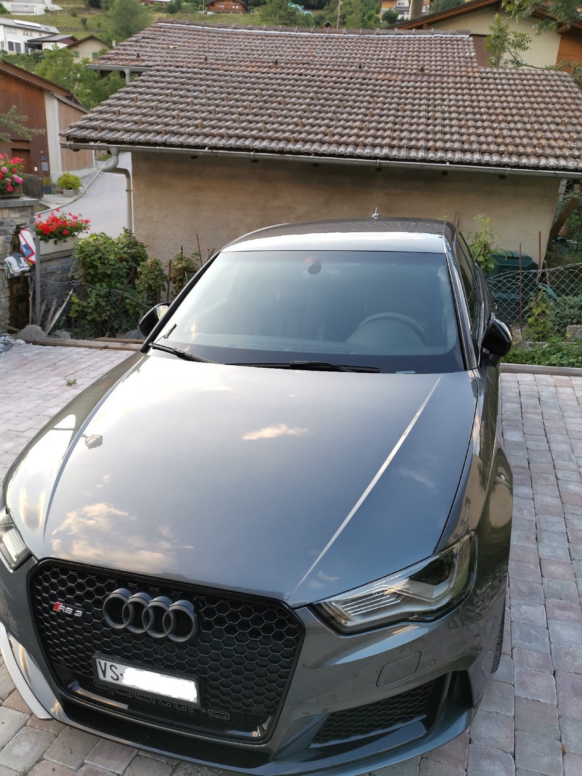 AUDI RS3 Sportback 2.5 TFSI quattro S-tronic-image-15