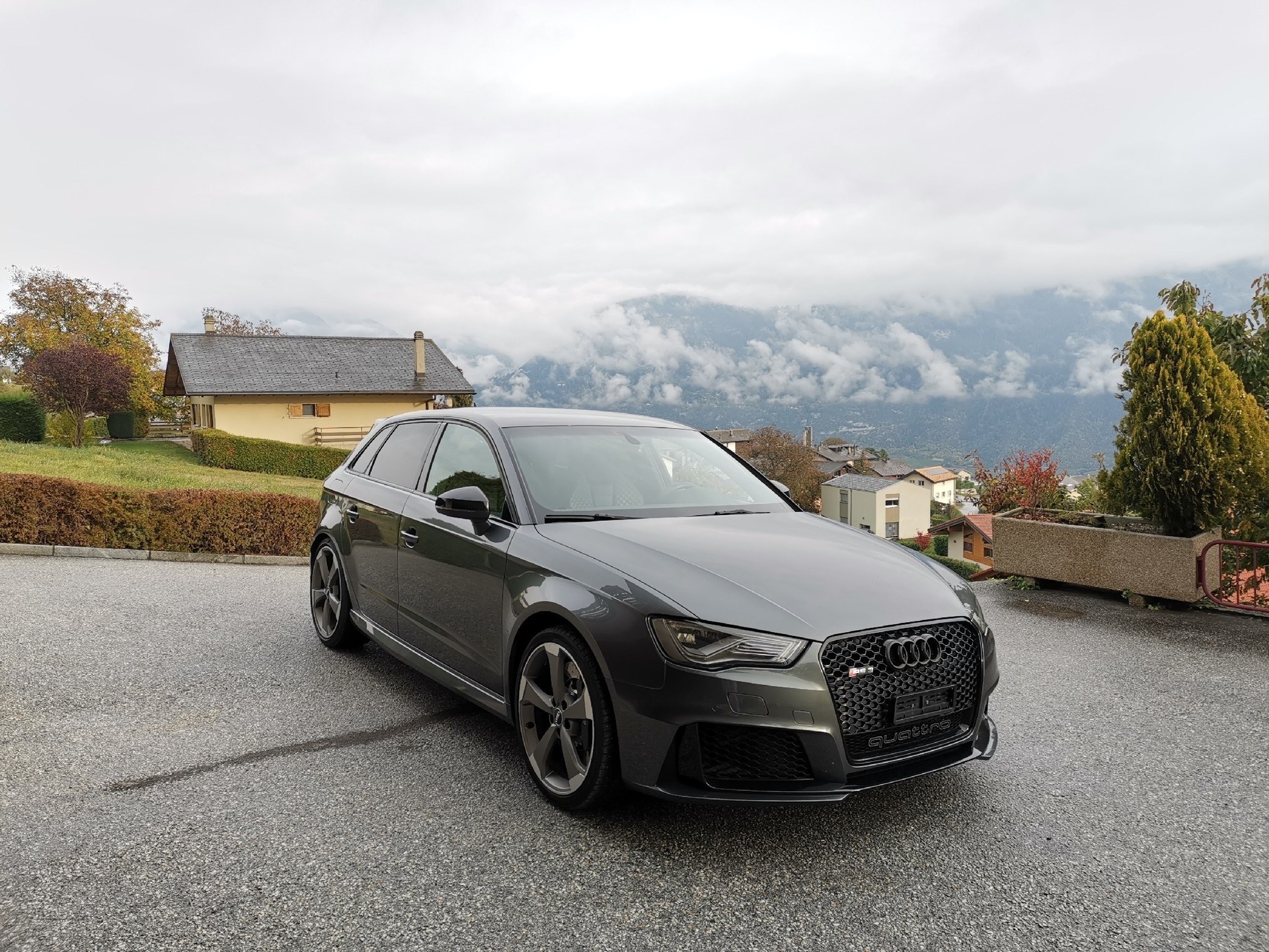 AUDI RS3 Sportback 2.5 TFSI quattro S-tronic-image-8