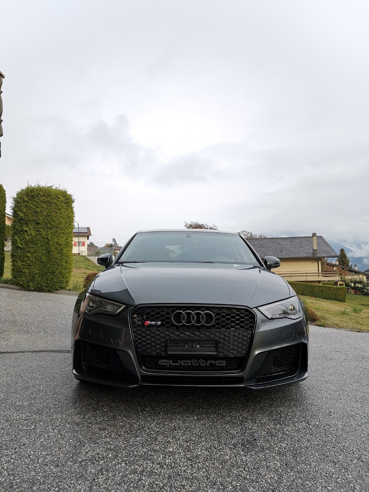 AUDI RS3 Sportback 2.5 TFSI quattro S-tronic-image-9