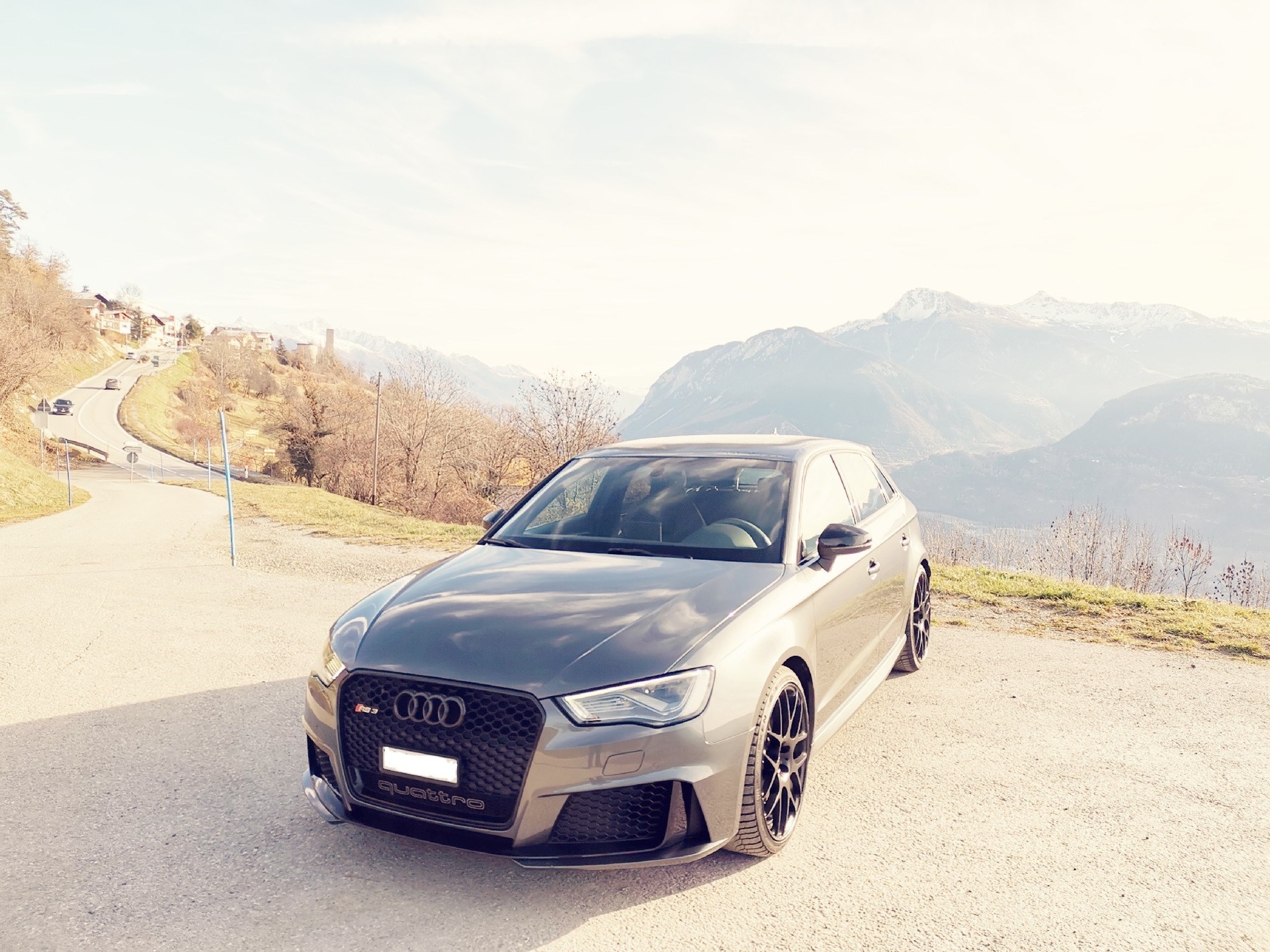 AUDI RS3 Sportback 2.5 TFSI quattro S-tronic-image-2