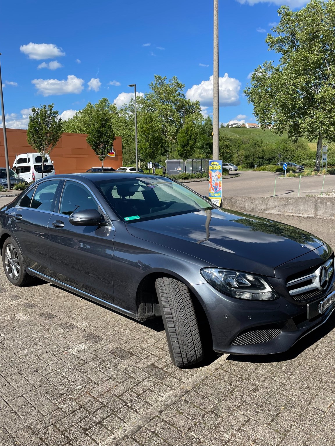 MERCEDES-BENZ C 180-image-10