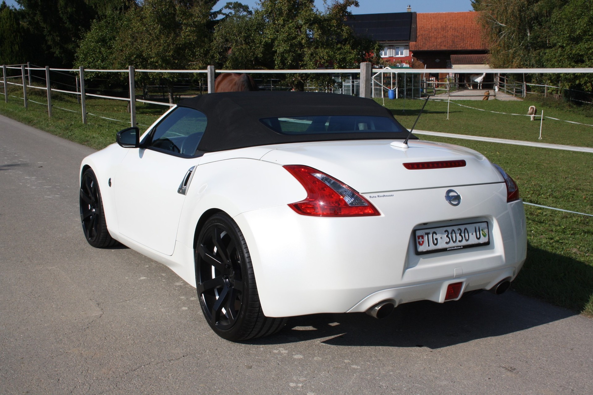 NISSAN 370 Z Roadster Pack Automatic-image-1