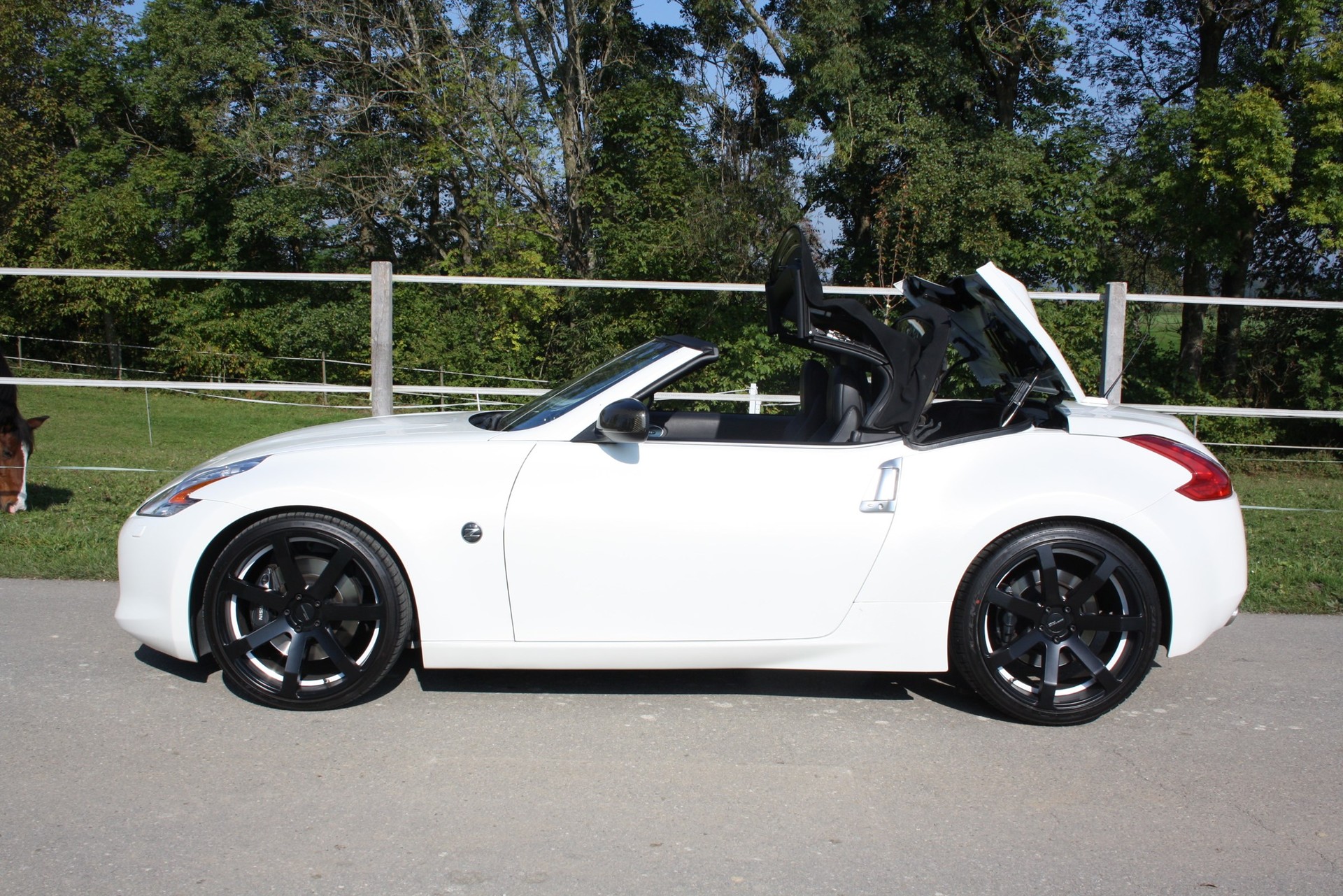 NISSAN 370 Z Roadster Pack Automatic-image-3