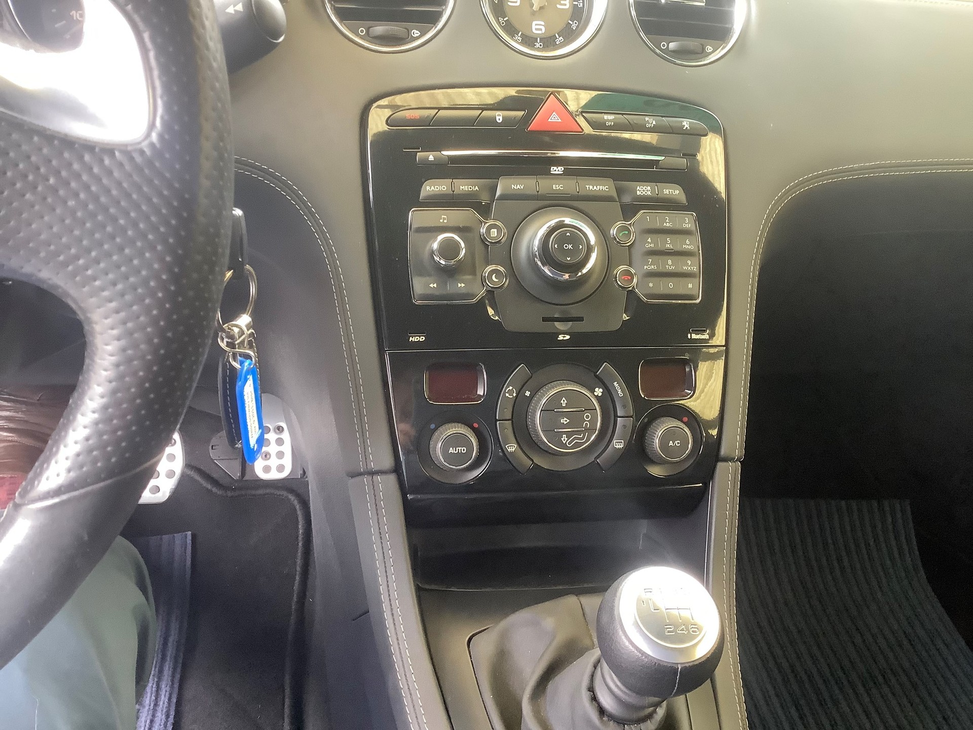 PEUGEOT RCZ 1.6 Turbo-image-13