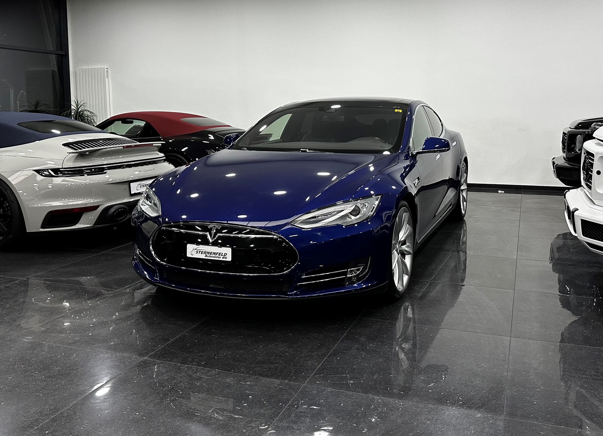TESLA Model S 85 D Performance-image-0