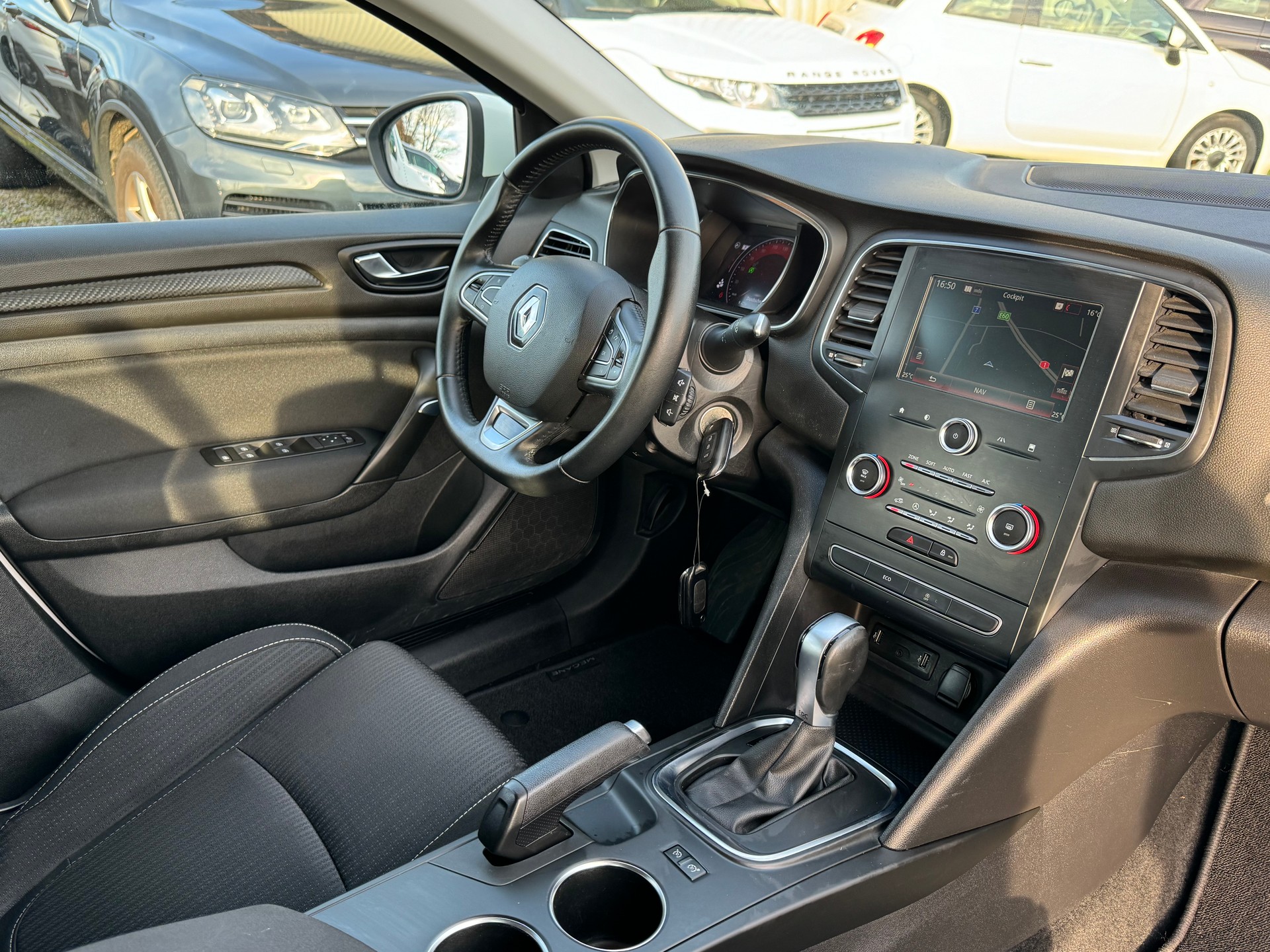 RENAULT Mégane Grandtour 1.5 dCi Business EDC-image-6