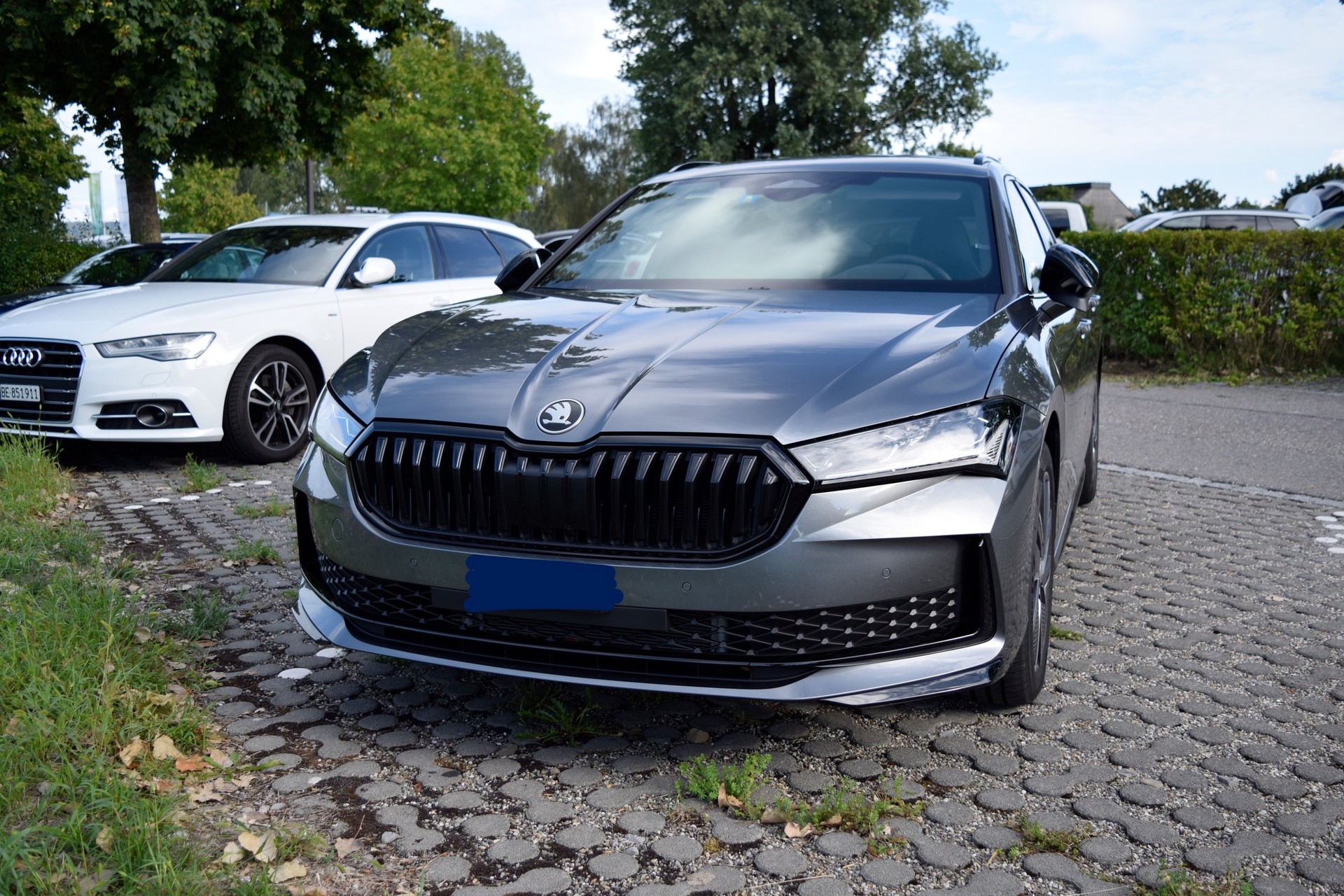 SKODA OCTAVIA-image-2