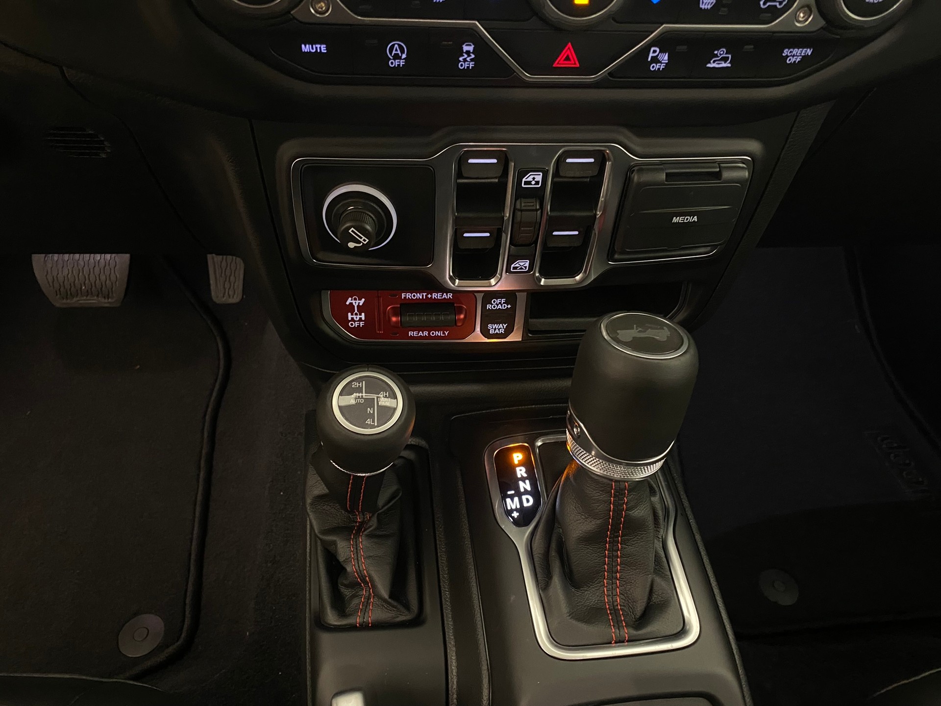 JEEP Wrangler 2.0 Rubicon Unlimited-image-12