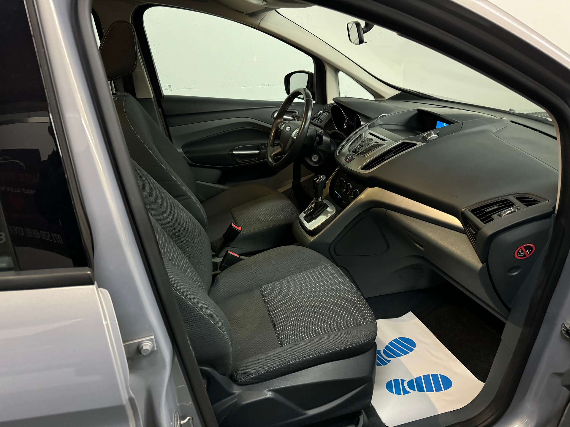 FORD C-Max 2.0 TDCi Carving PowerShift-image-15