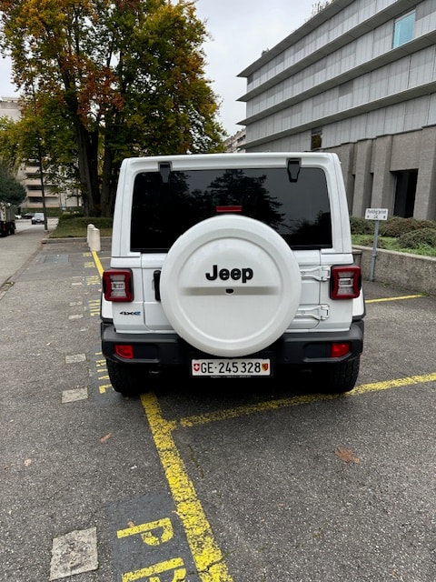 JEEP Wrangler 2.0 PHEV Unlimited 80th Anniversary Automatic-image-4