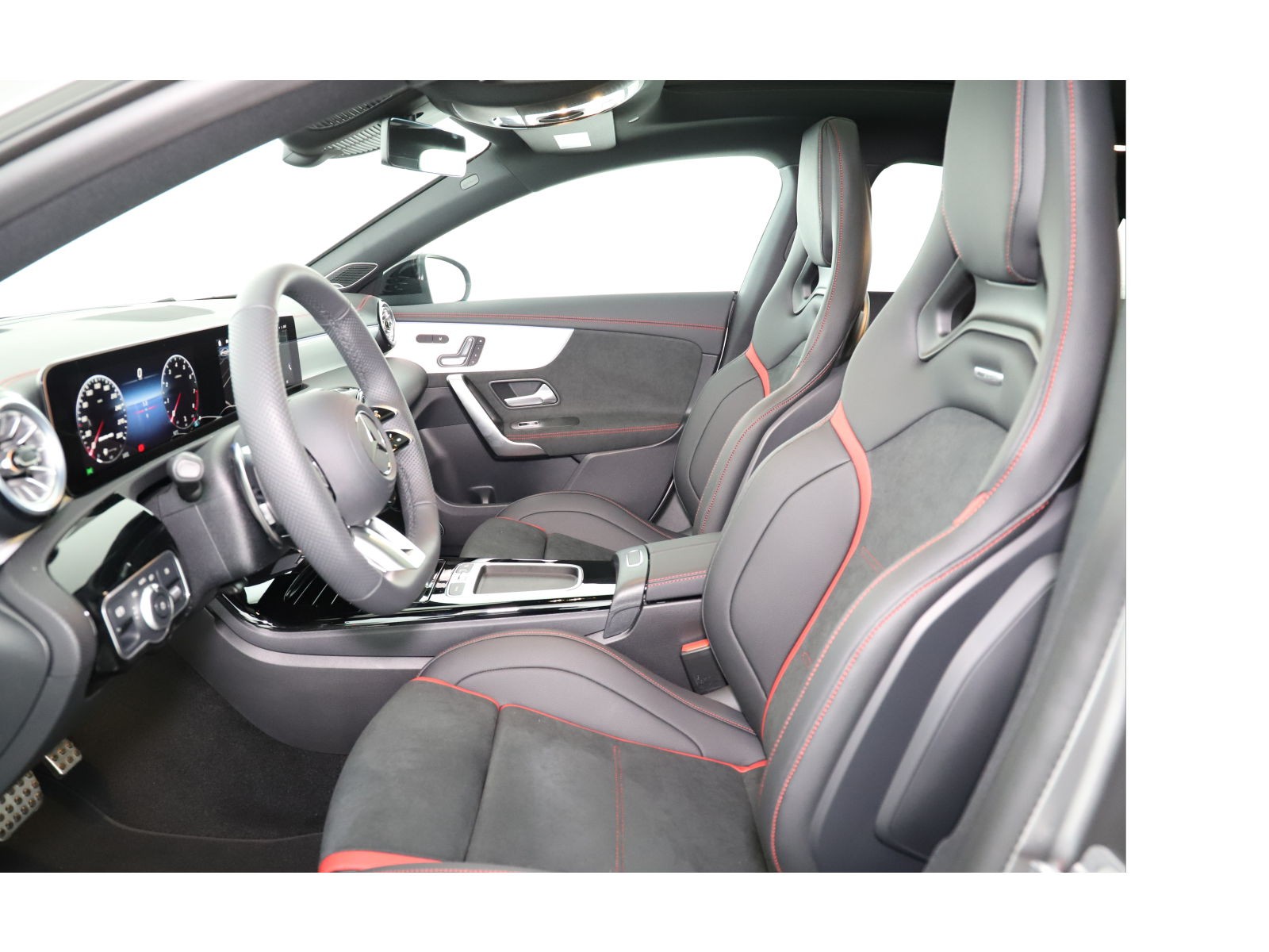 MERCEDES-BENZ CLA 45 S AMG 4M+ 8G-DCT-image-9