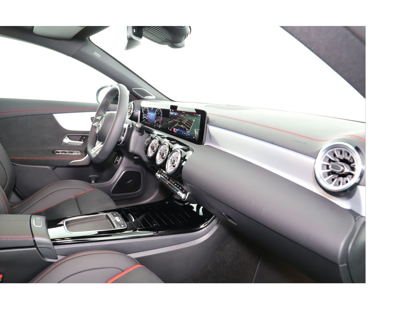 MERCEDES-BENZ CLA 45 S AMG 4M+ 8G-DCT-image-11