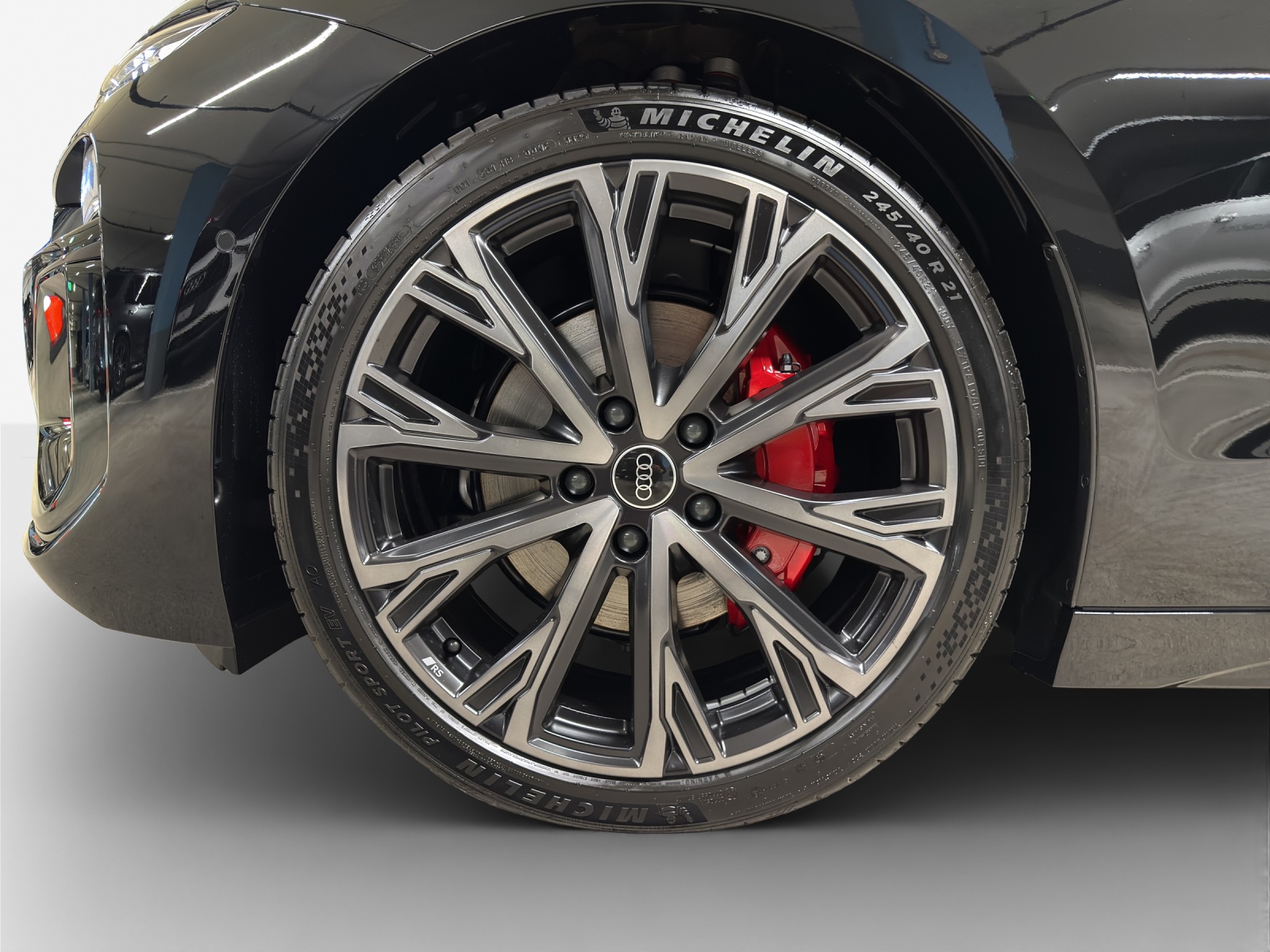 AUDI A6 Sportback e-tron quattro-image-13