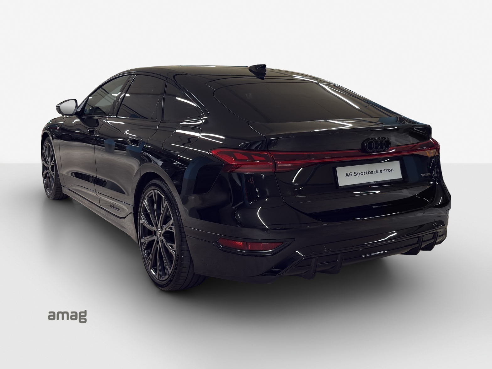 AUDI A6 Sportback e-tron quattro-showroom-element-2