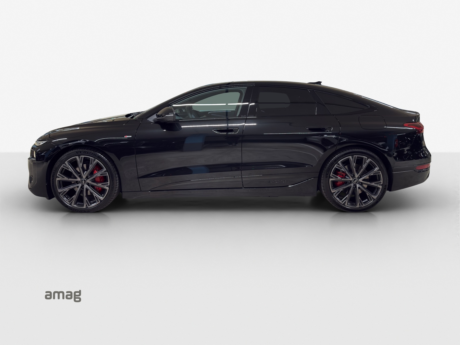 AUDI A6 Sportback e-tron quattro-image-1