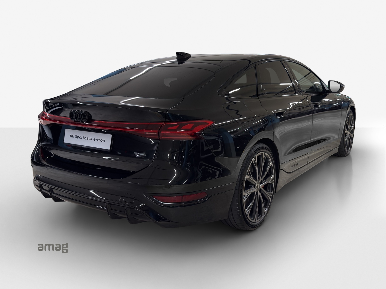 AUDI A6 Sportback e-tron quattro-image-4