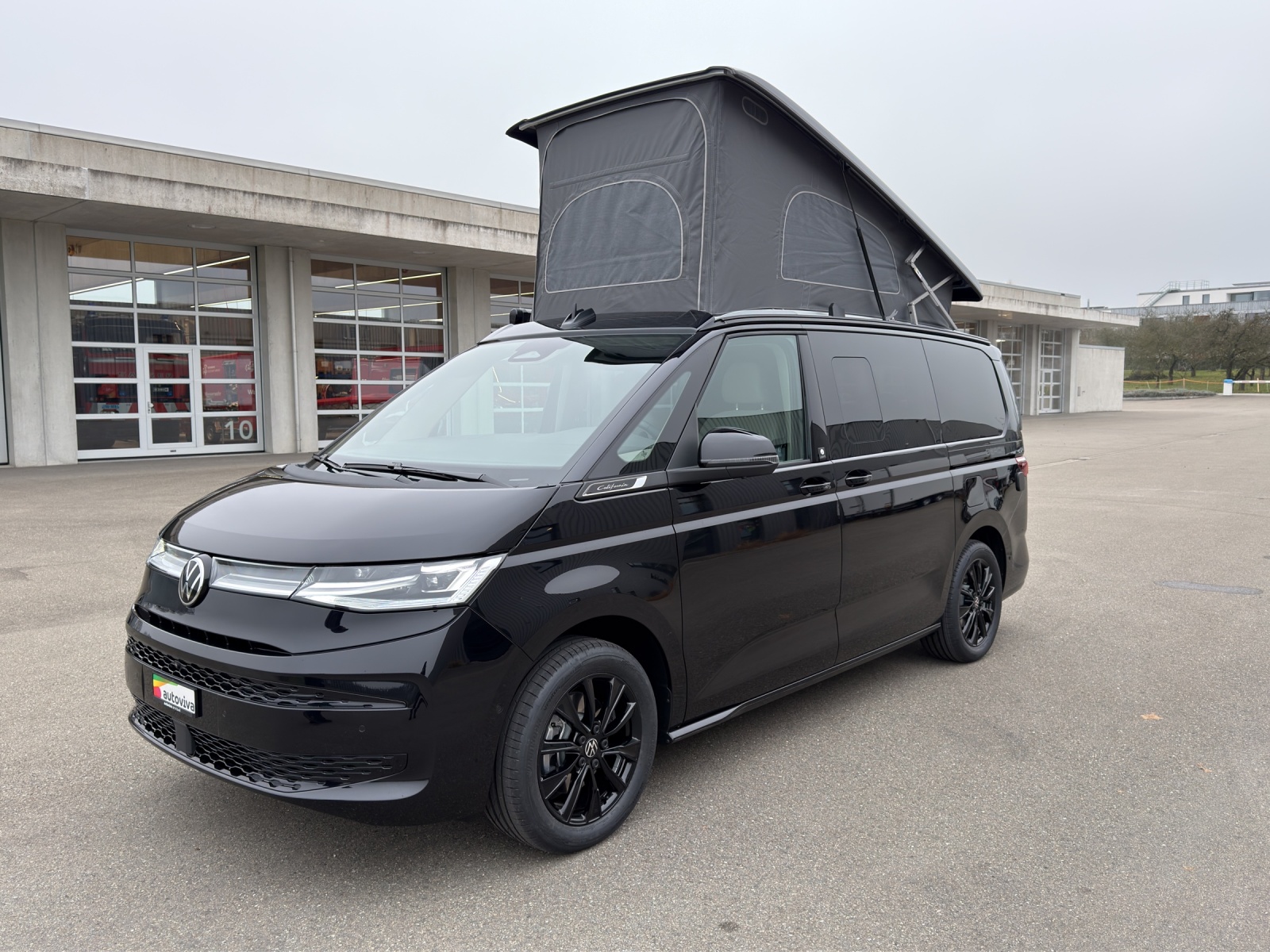 VW California 2.0 TDI Beach Camper Liberty-image-12