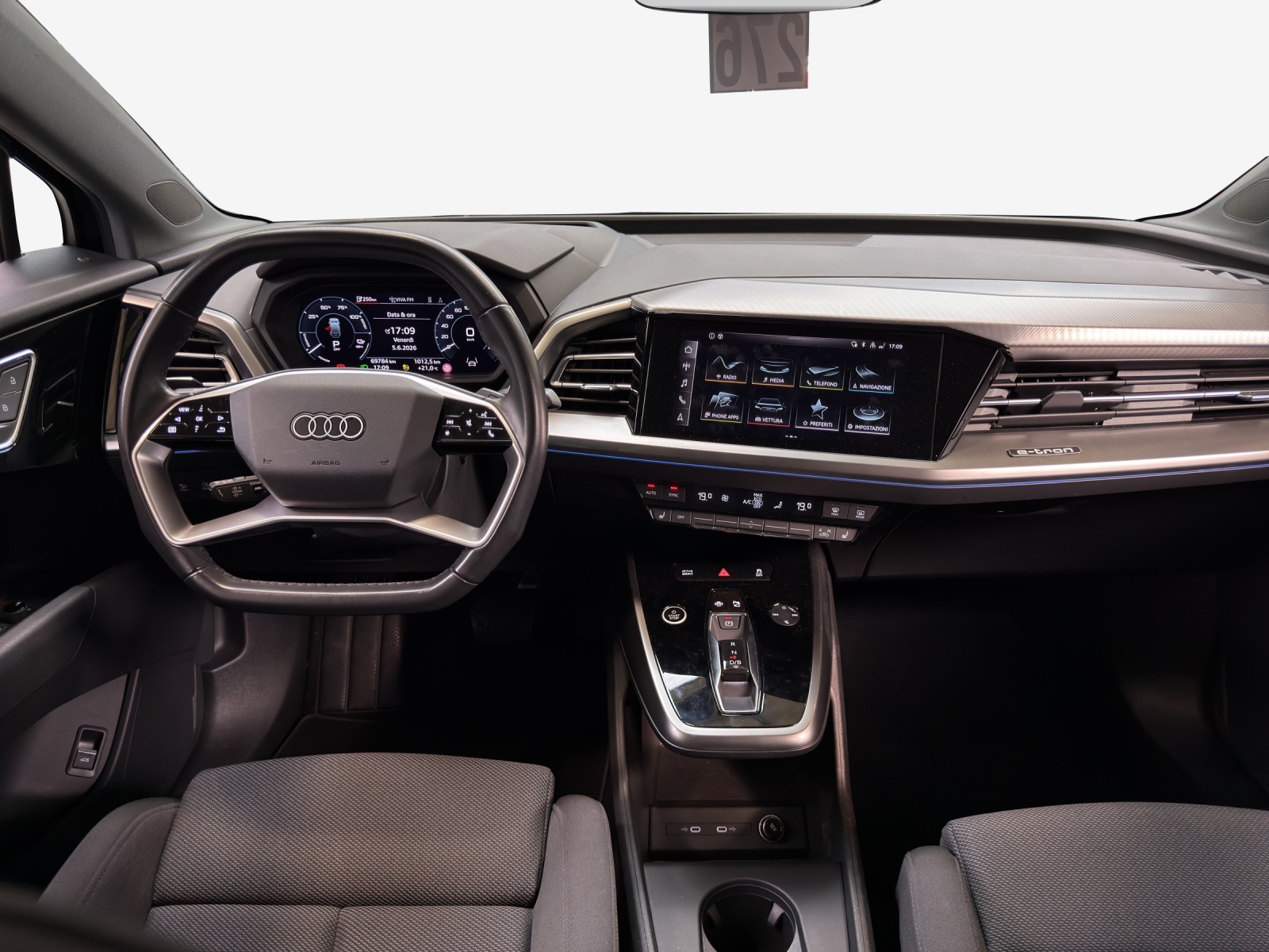 AUDI Q4 e-tron 50 quattro-image-9