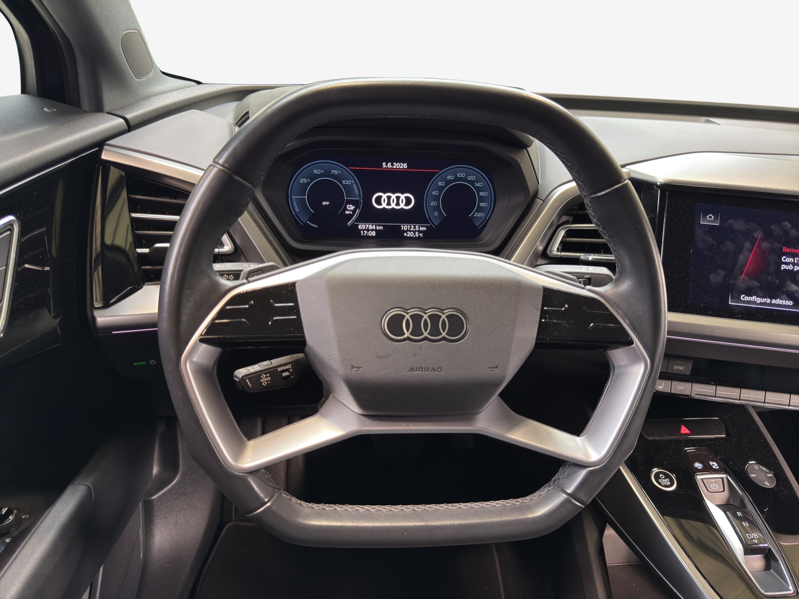 AUDI Q4 e-tron 50 quattro-image-10