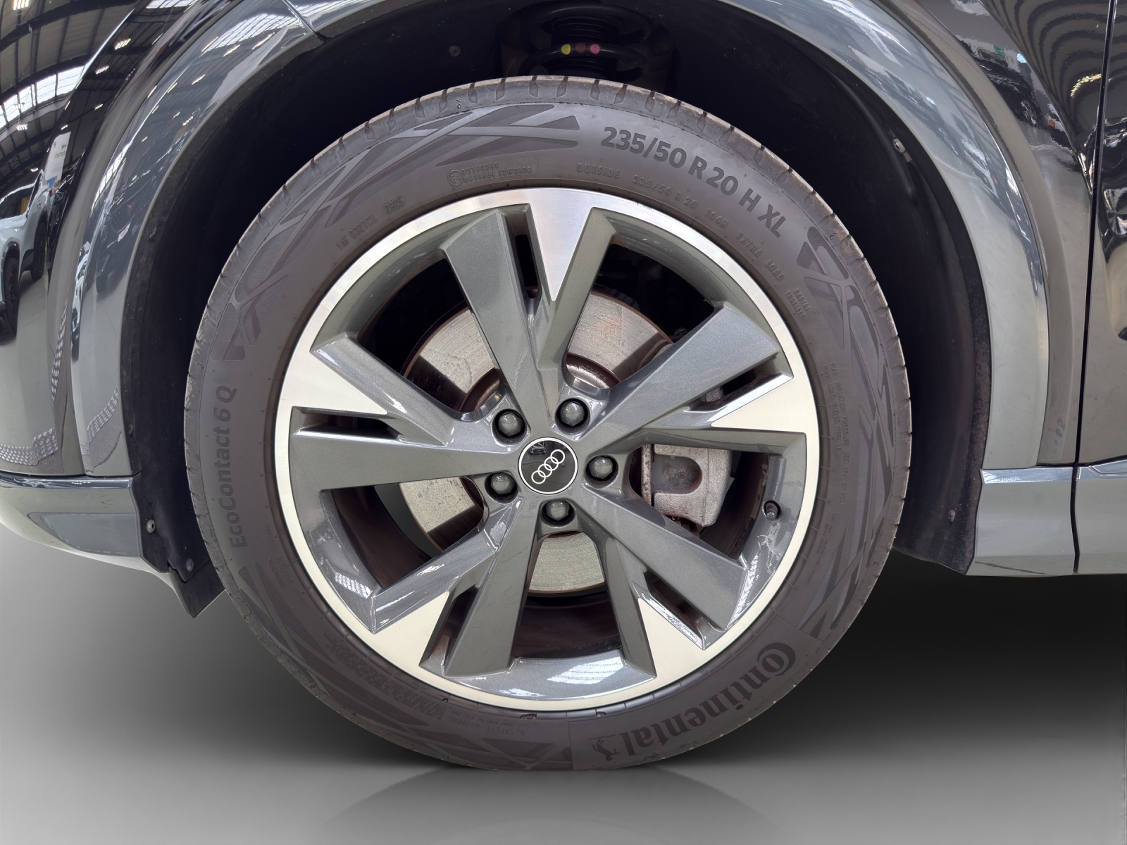 AUDI Q4 e-tron 50 quattro-image-15