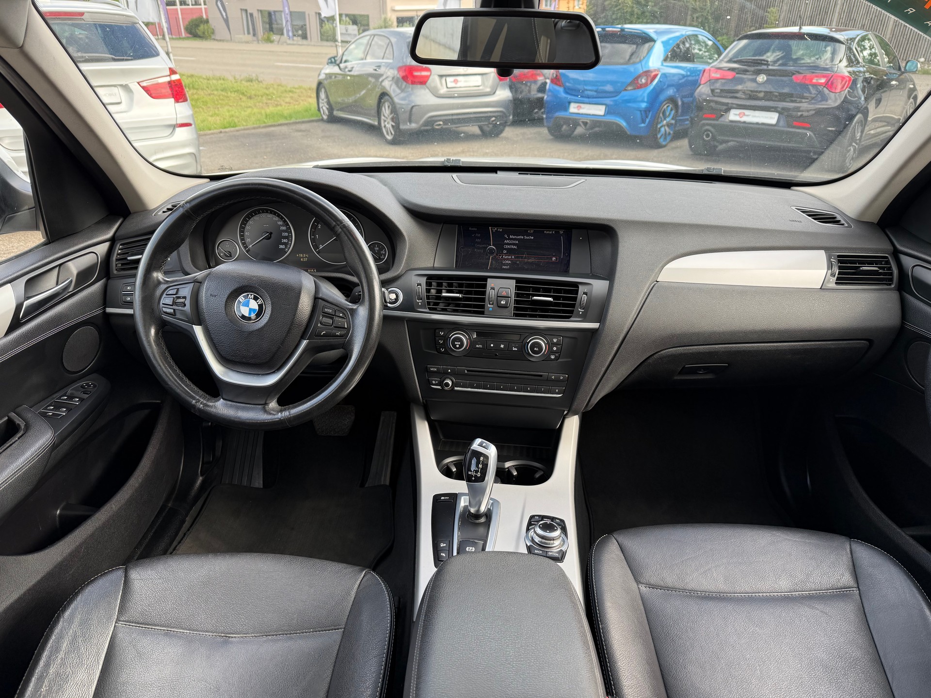 BMW X3 xDrive 35i Steptronic M-Sportpaket-image-8