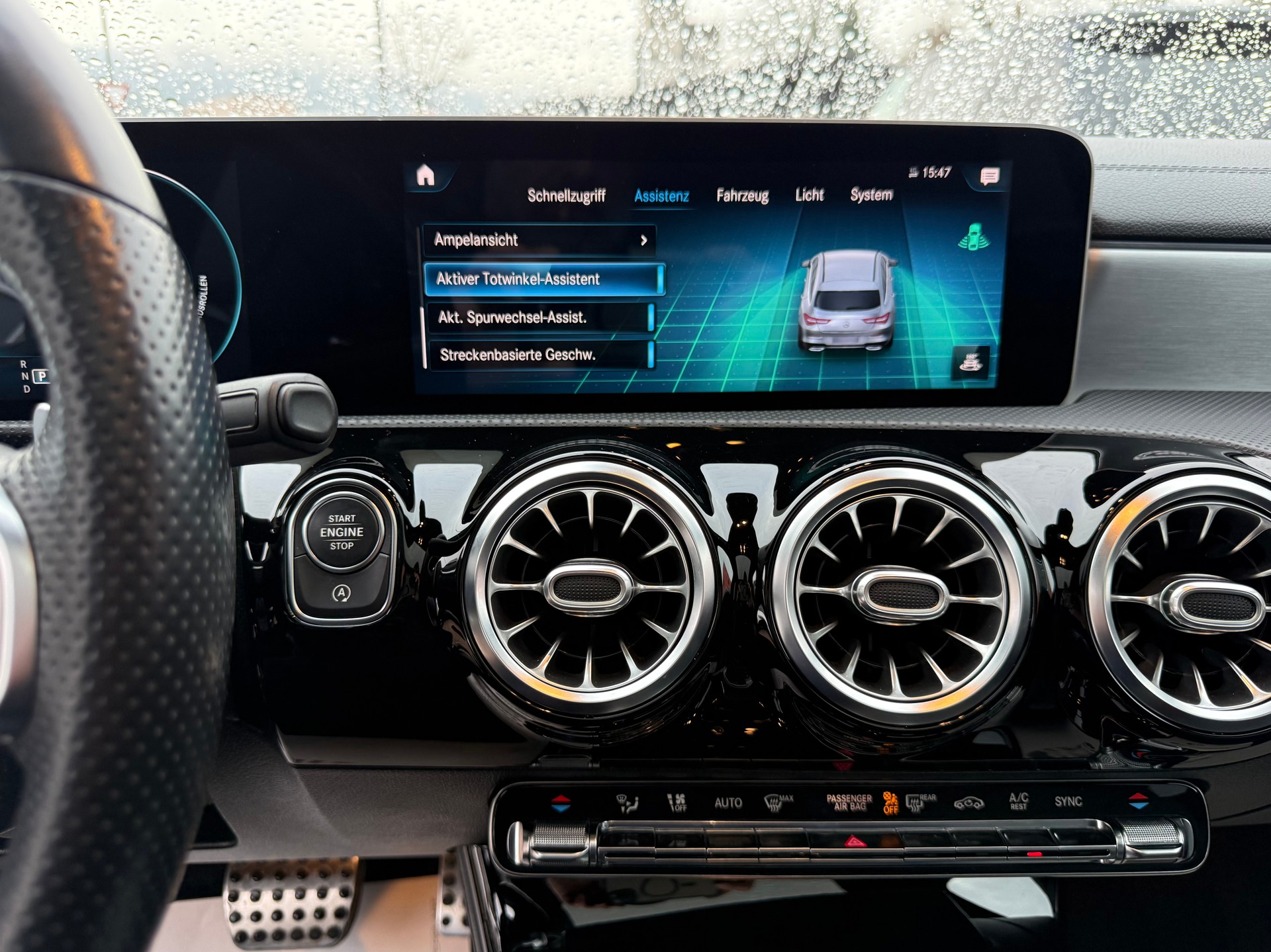 MERCEDES-BENZ CLA Shooting Brake 250 4Matic 7G-DCT AMG Line-image-7