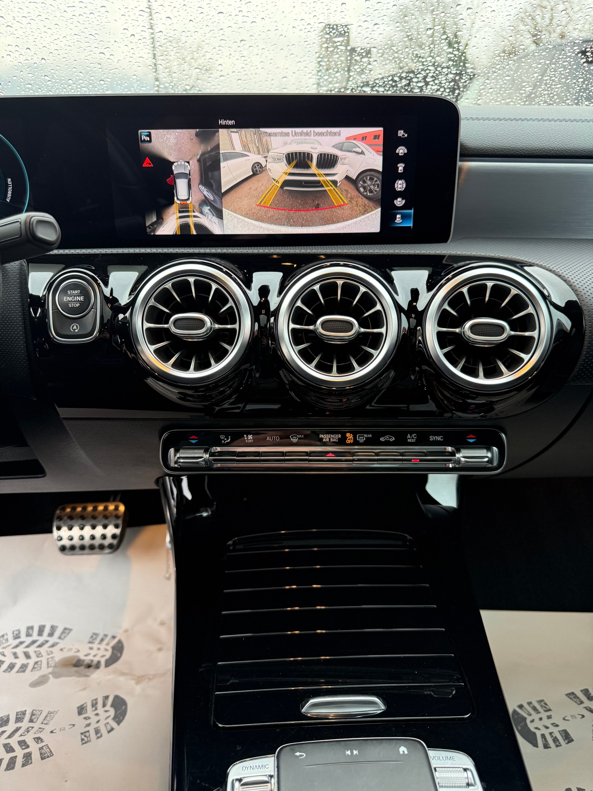 MERCEDES-BENZ CLA Shooting Brake 250 4Matic 7G-DCT AMG Line-image-6