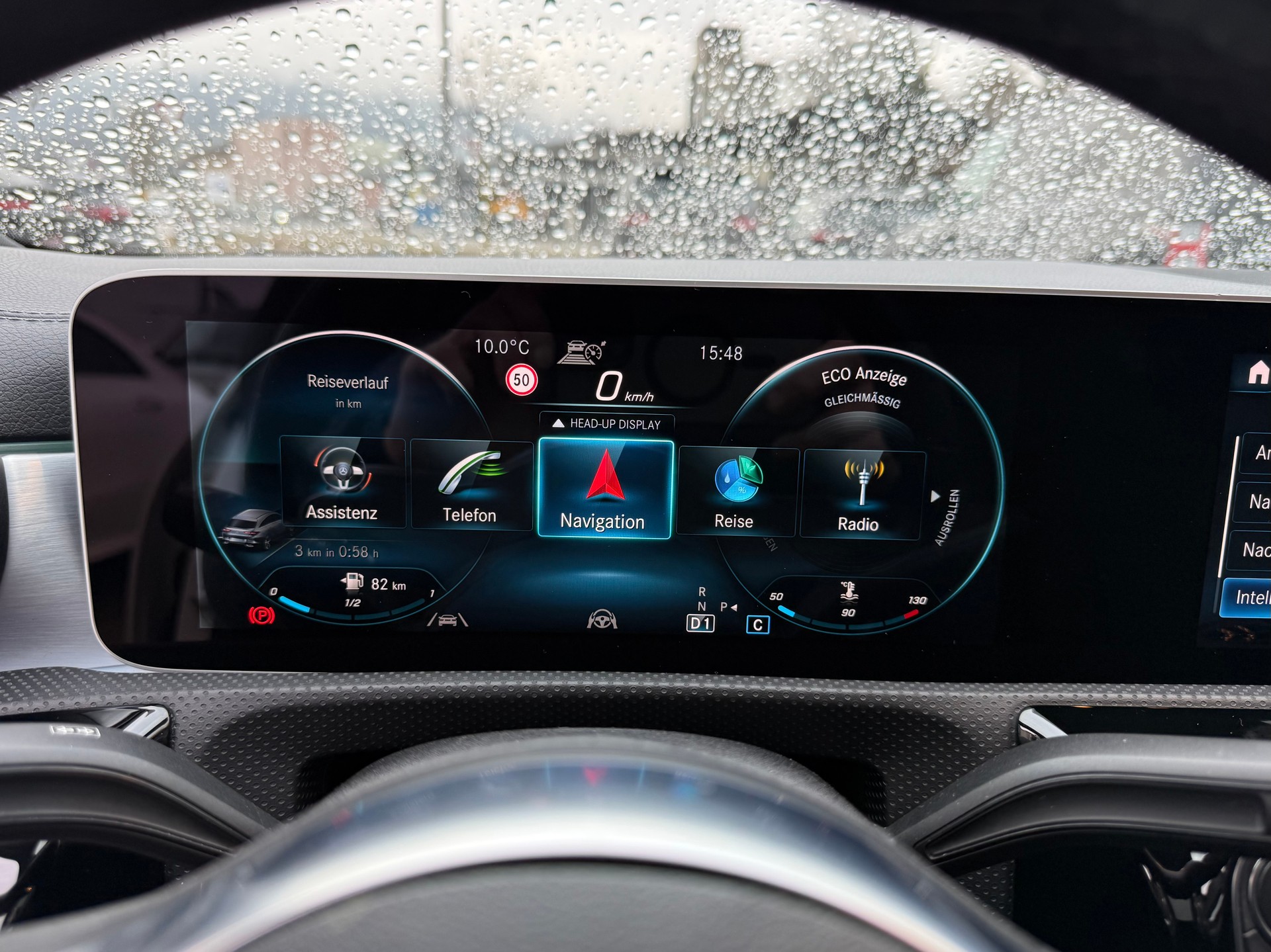 MERCEDES-BENZ CLA Shooting Brake 250 4Matic 7G-DCT AMG Line-image-11