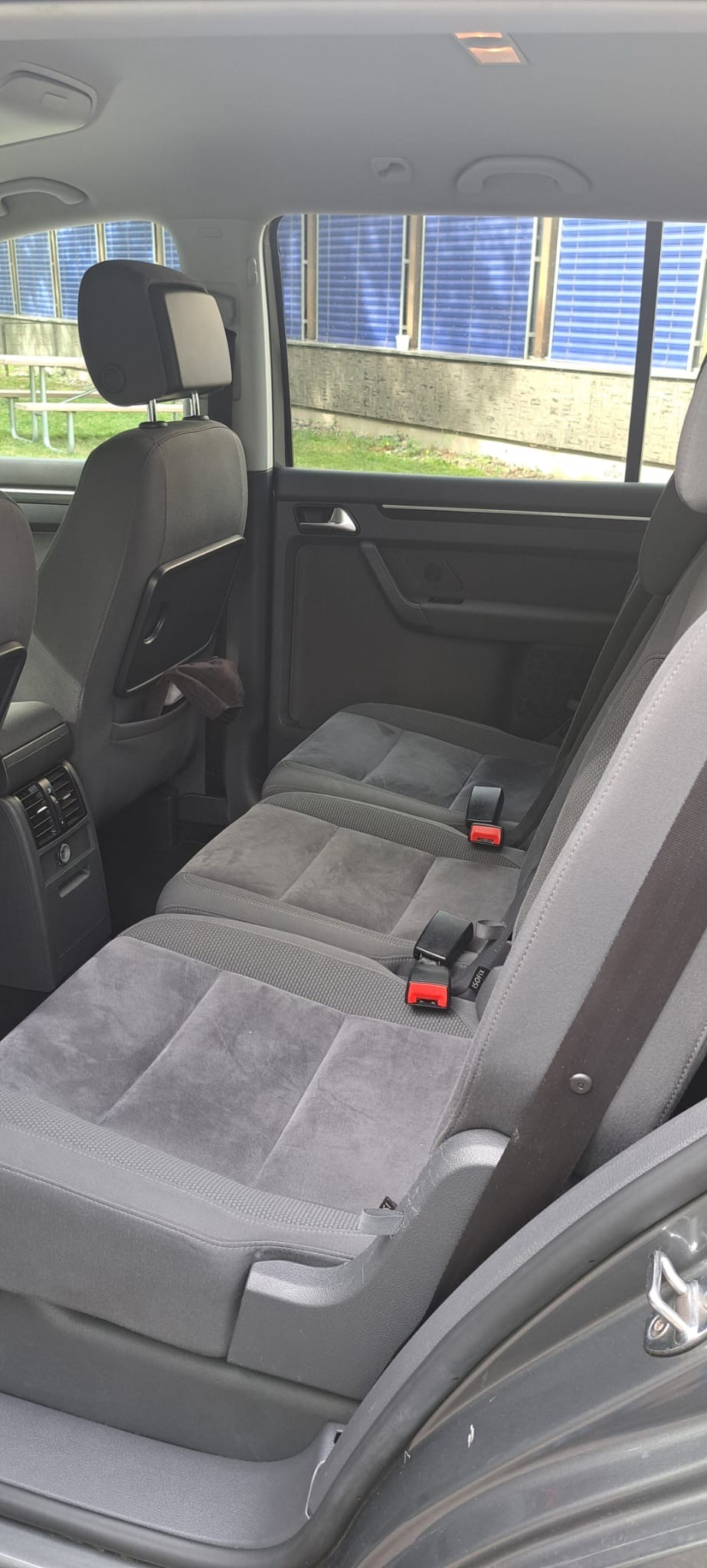 VW Touran 2.0 TDI Comfortline-image-3