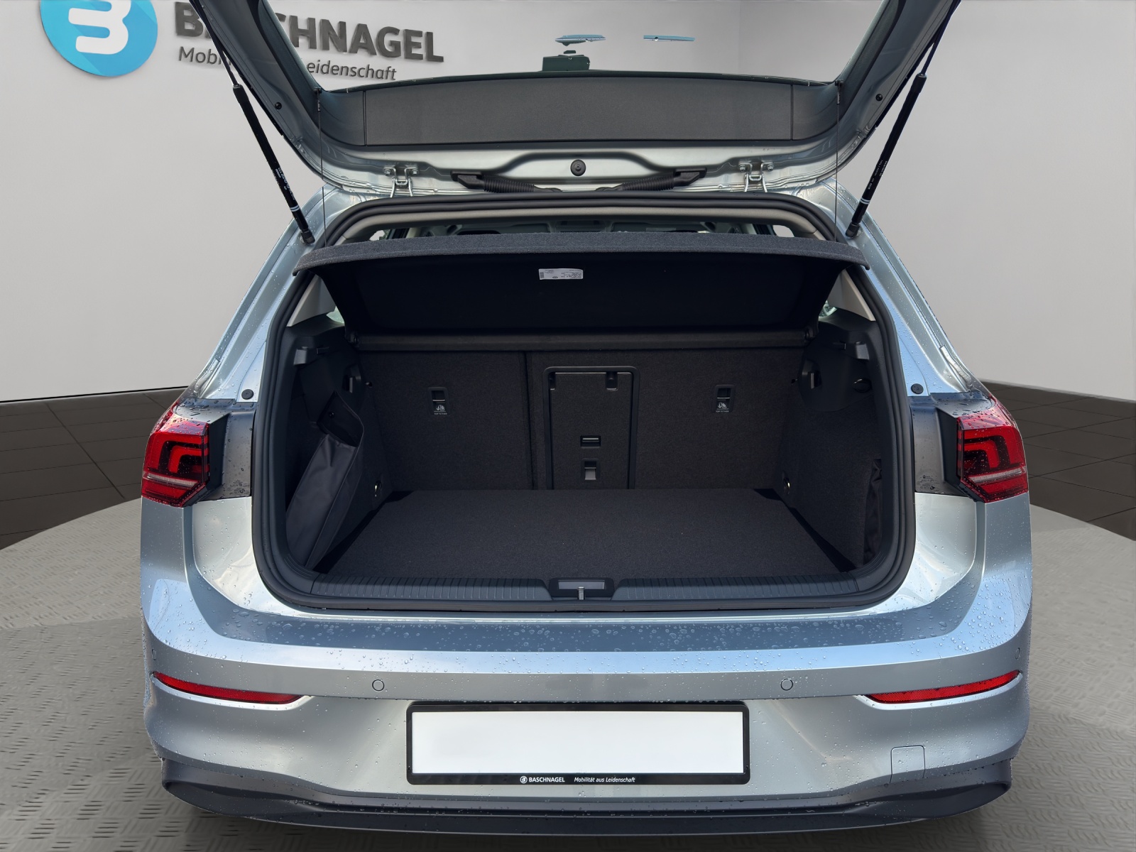 VW Golf 1.5 e TSI mHEV Life DSG-image-5