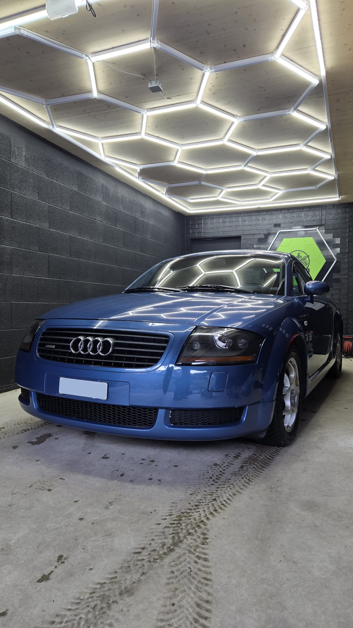 AUDI TT Coupé 1.8 T quattro-image-1