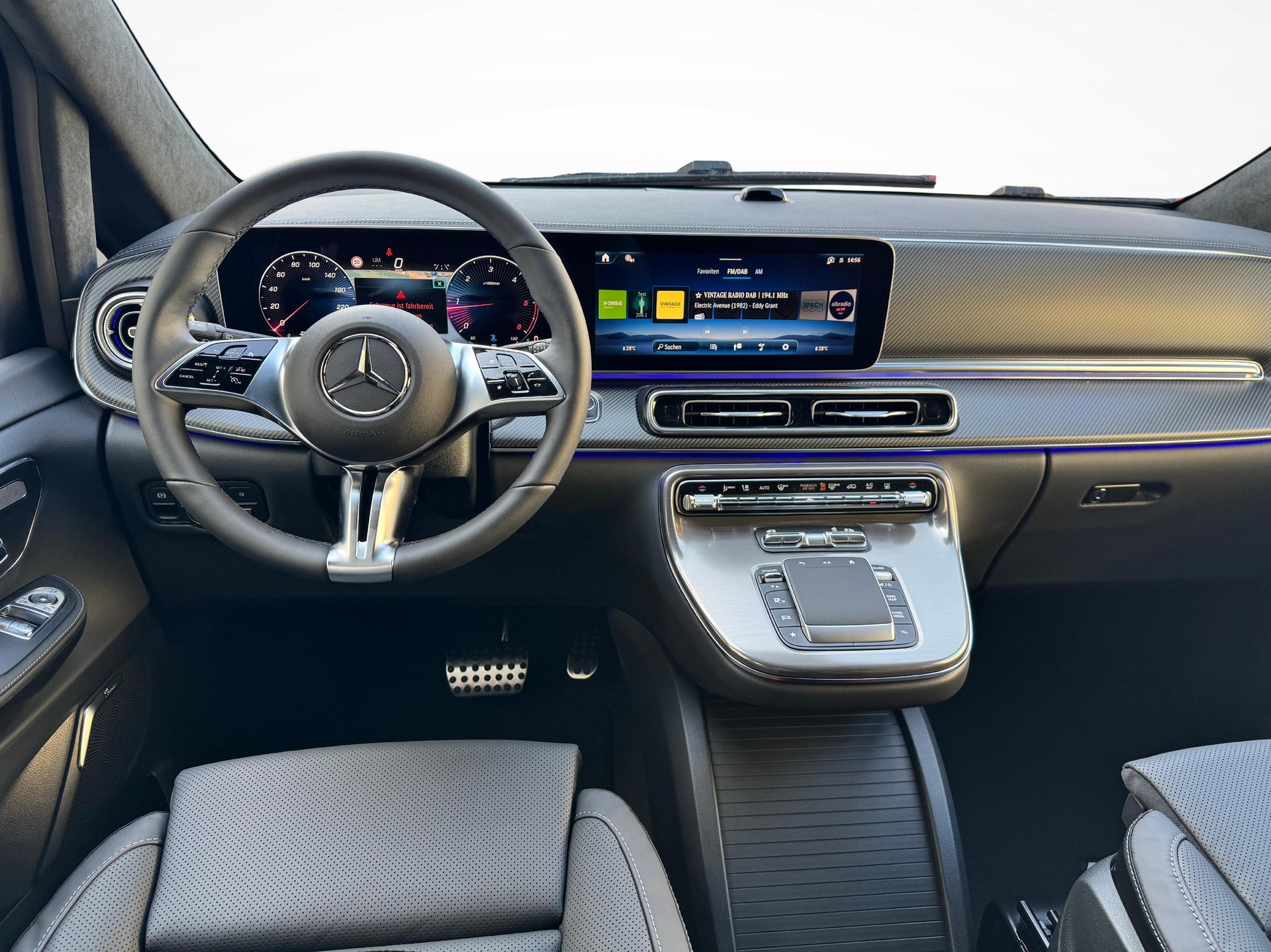 MERCEDES-BENZ V 300 d Swiss Ed. 4MATIC lang-image-8